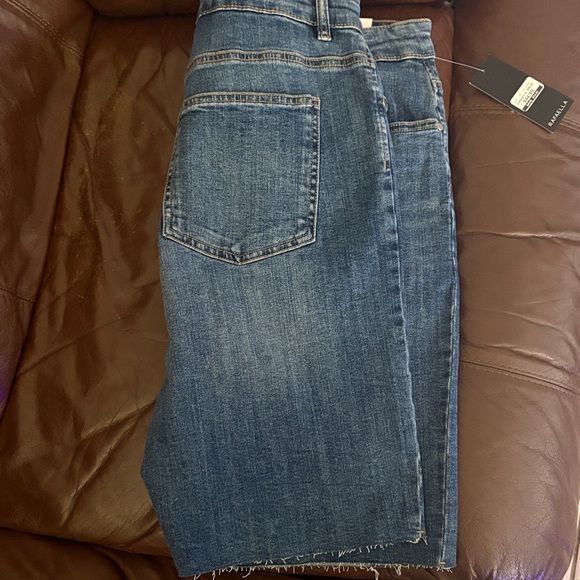 Rafaella Women’s Jean shorts - Picture 7 of 7